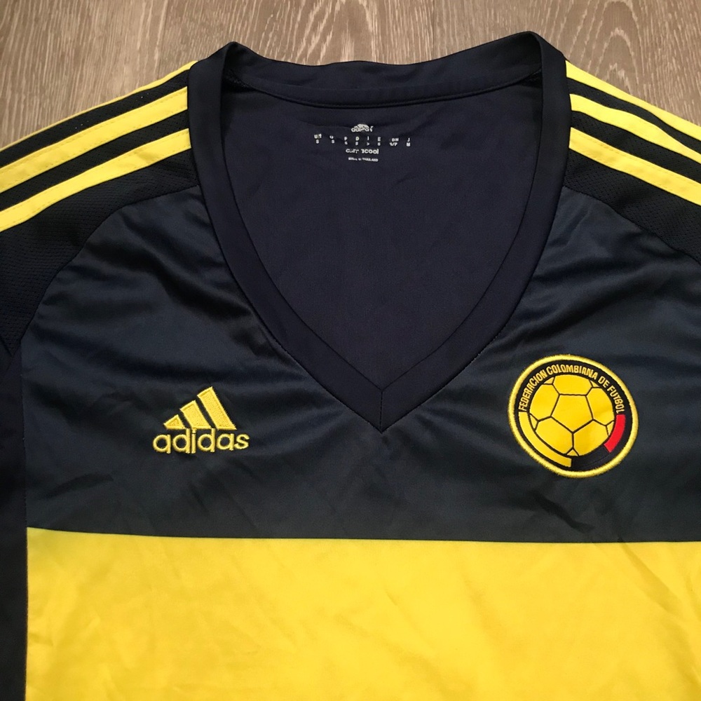 SOLD Adidas Columbia National Team Jersey Small - Picture 2 of 6